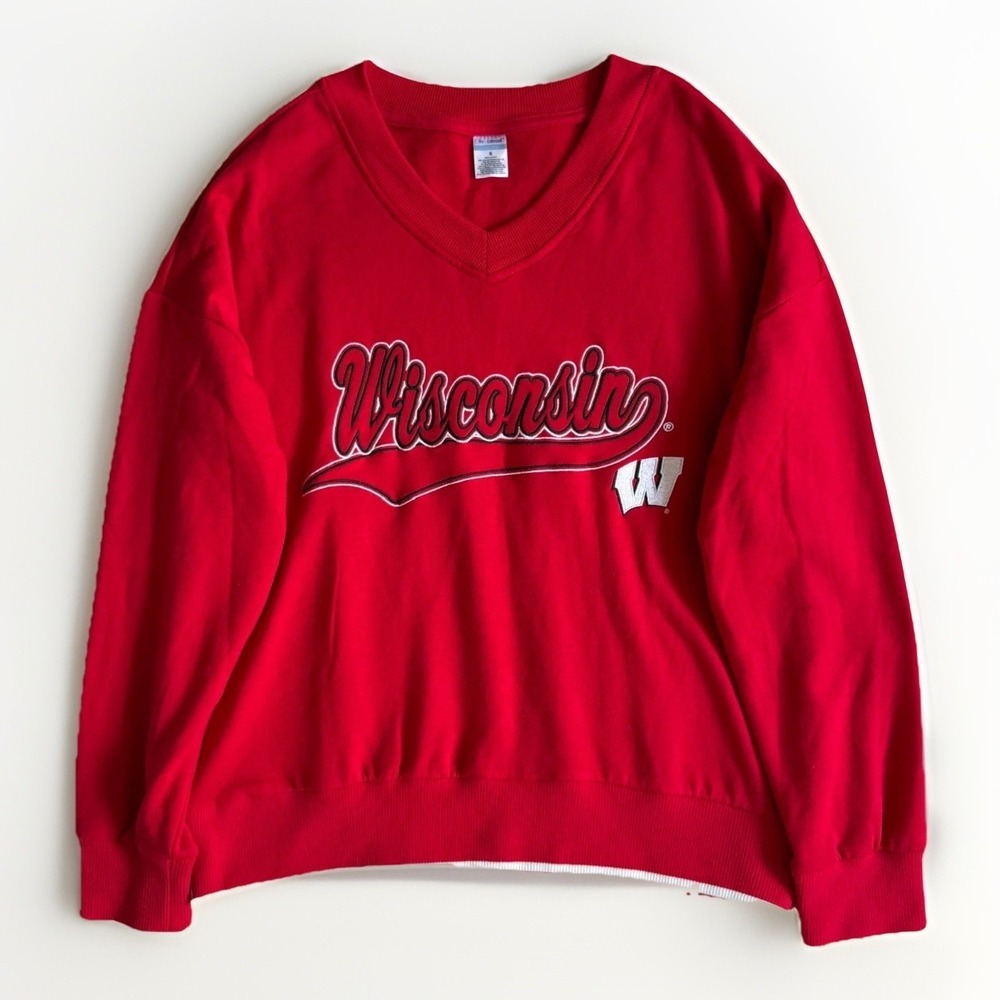 Wisconsin Badgers Retro Sweatshirt Sweater S Red Embroidered Logo Boxy Oversized